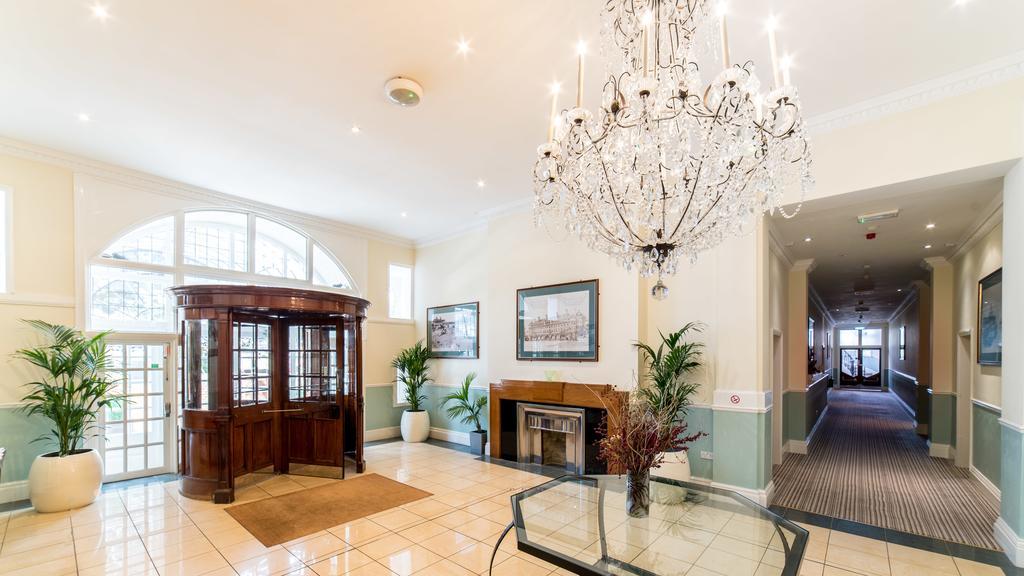 Victorian Apartment Борнмут Экстерьер фото